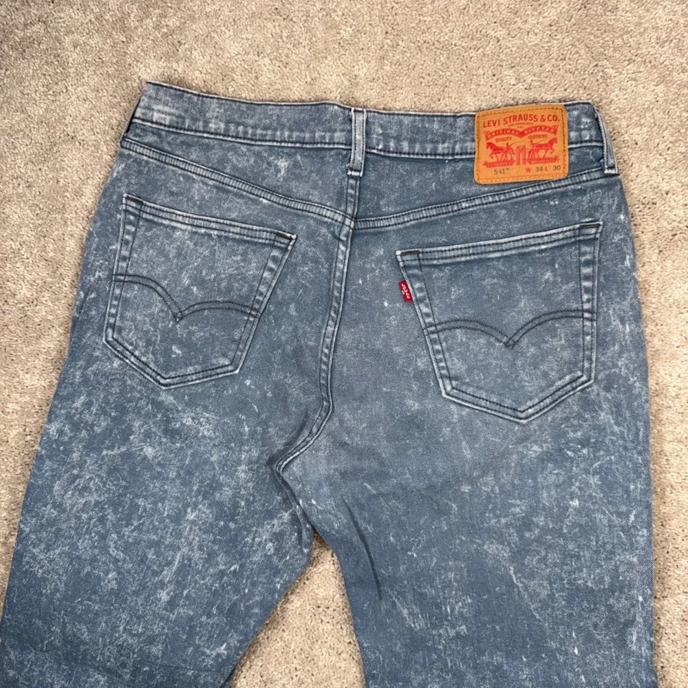 Levis 541 Athletic Taper Men's 34x30 Blue Acid Wash Denim Jeans